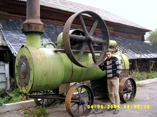 Мышкин. Месиный краеведческий музей. Локомобиль